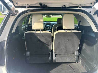 2018 Ford Explorer, $18200. Photo 6