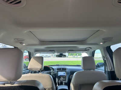 2018 Ford Explorer, $18200. Photo 7