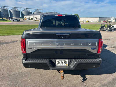 2015 Ford F150 Crew Cab, $22500. Photo 5