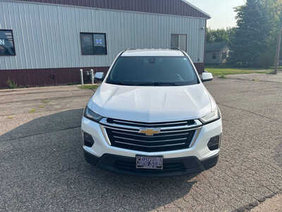 2022 Chevrolet Traverse, $18995. Photo 2