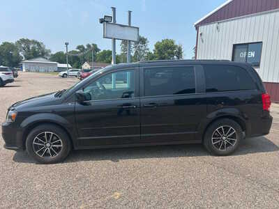 2017 Dodge Caravan, Grand, $10500. Photo 2