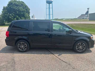 2017 Dodge Caravan, Grand, $10500. Photo 4