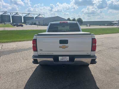 2016 Chevrolet 1500 Crew Cab, $15500. Photo 4