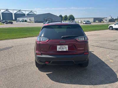 2020 Jeep Cherokee, $14900. Photo 4