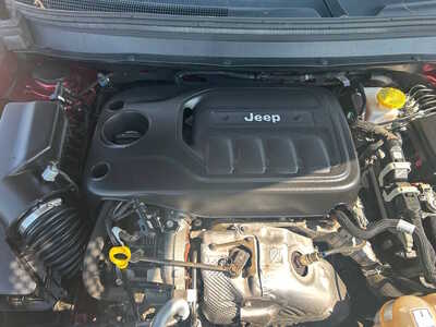 2020 Jeep Cherokee, $14900. Photo 9