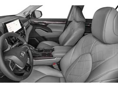 2026 Toyota Highlander, $57698. Photo 12