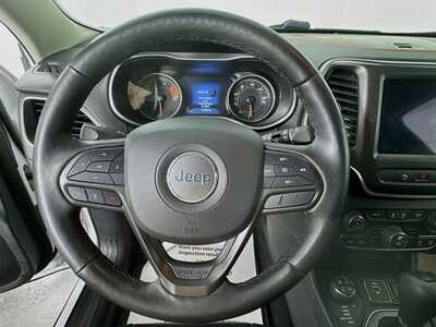 2021 Jeep Cherokee, $21553. Photo 11