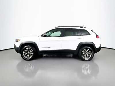 2021 Jeep Cherokee, $21553. Photo 4