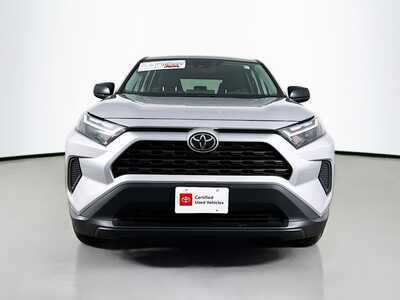 2025 Toyota RAV4, $30977. Photo 2