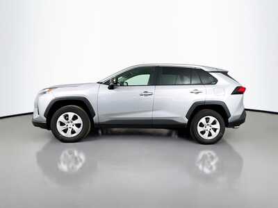 2025 Toyota RAV4, $30977. Photo 4