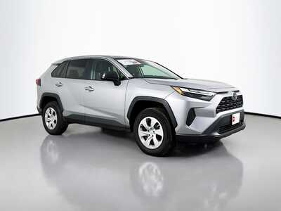 2025 Toyota RAV4, $30977. Photo 1