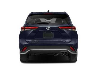 2022 Toyota Highlander, $29868. Photo 5