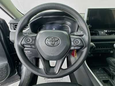 2025 Toyota RAV4, $31791. Photo 11