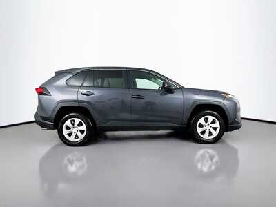 2025 Toyota RAV4, $31791. Photo 8