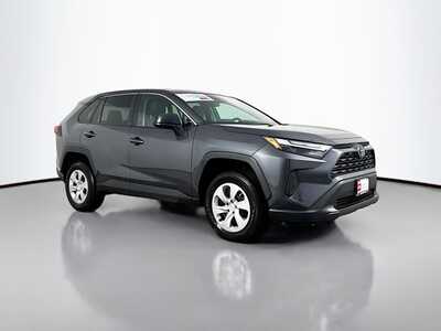 2025 Toyota RAV4, $31791. Photo 1
