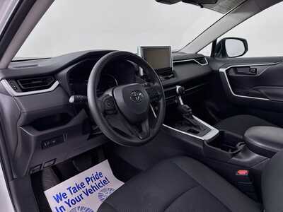 2025 Toyota RAV4, $30977. Photo 9