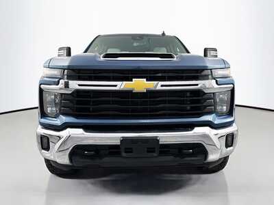2025 Chevrolet Silverado 2500HD, $56981. Photo 2