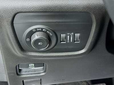 2021 Jeep Grand Cherokee L, $26451. Photo 10