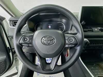 2025 Toyota RAV4, $31754. Photo 11