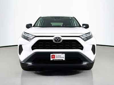 2025 Toyota RAV4, $31754. Photo 2