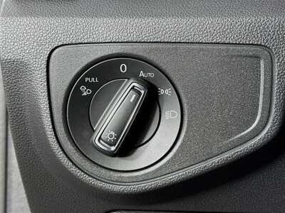 2021 Volkswagen Atlas, $24646. Photo 10