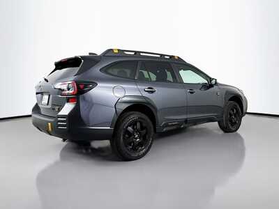 2022 Subaru Outback, $29977. Photo 7