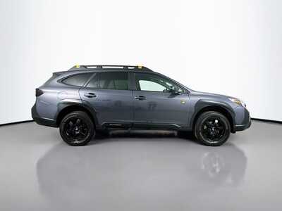 2022 Subaru Outback, $29977. Photo 8