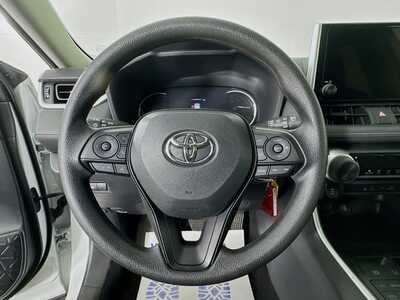2025 Toyota RAV4, $30977. Photo 11