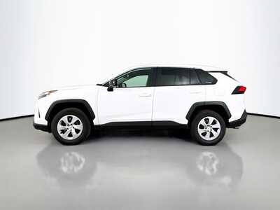 2025 Toyota RAV4, $30977. Photo 4