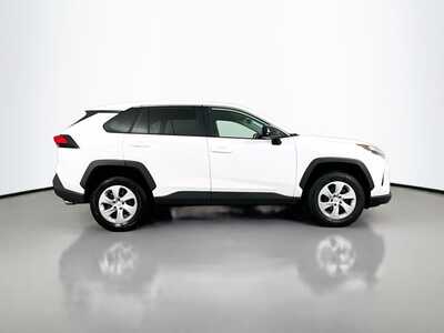 2025 Toyota RAV4, $30861. Photo 8