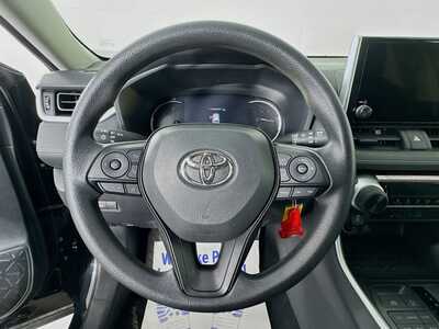 2025 Toyota RAV4, $30981. Photo 11