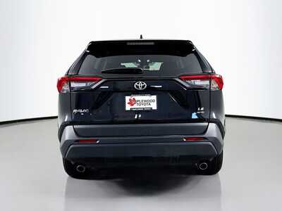2025 Toyota RAV4, $30981. Photo 6