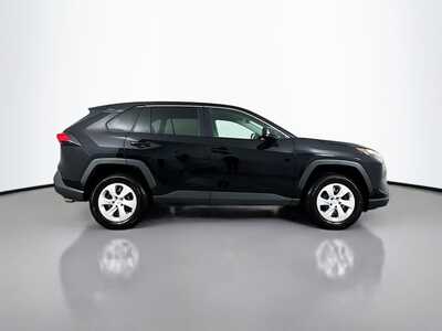 2025 Toyota RAV4, $30981. Photo 8