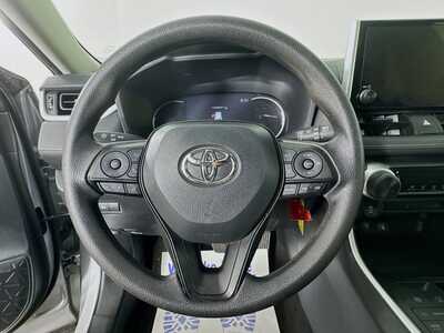 2024 Toyota RAV4, $28758. Photo 11