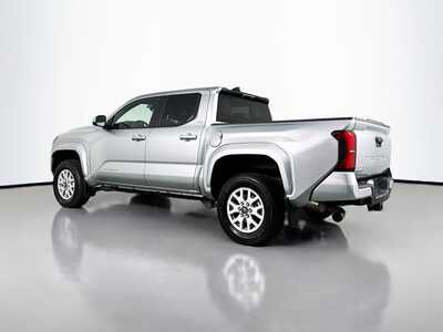 2024 Toyota Tacoma, $37545. Photo 5