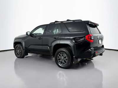 2025 Toyota 4Runner, $39748. Photo 5