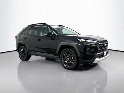 2024 Toyota RAV4, $31007. Photo 1