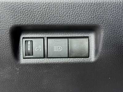 2025 Toyota RAV4, $30752. Photo 10