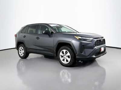 2025 Toyota RAV4, $30752. Photo 1