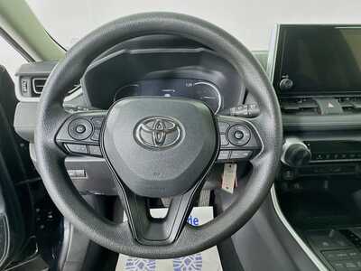 2025 Toyota RAV4, $30977. Photo 11