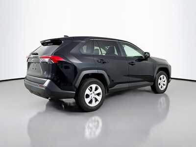 2025 Toyota RAV4, $30977. Photo 7