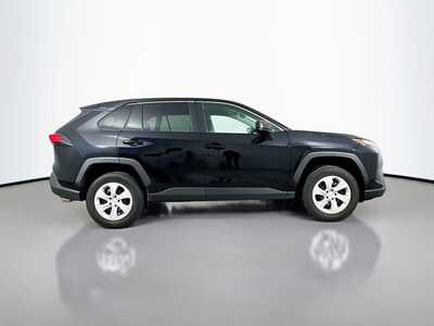 2025 Toyota RAV4, $30977. Photo 8