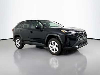 2025 Toyota RAV4, $30977. Photo 1