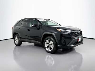 2025 Toyota RAV4, $32675. Photo 1