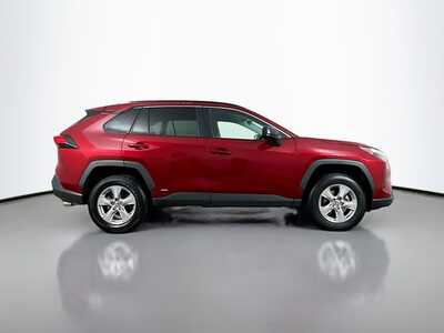 2025 Toyota RAV4, $34977. Photo 8