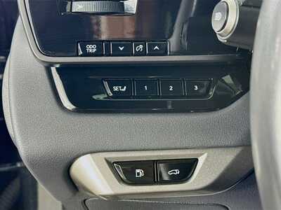 2023 Lexus RX, $47304. Photo 10