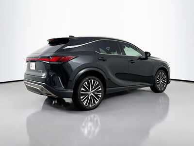 2023 Lexus RX, $47304. Photo 7