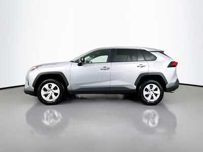 2025 Toyota RAV4, $30465. Photo 4