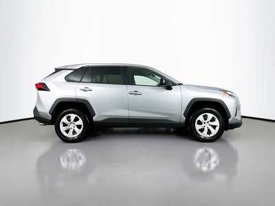2025 Toyota RAV4, $30465. Photo 8