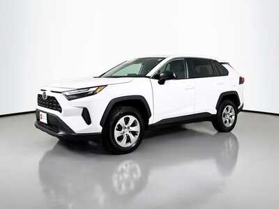 2024 Toyota RAV4, $28370. Photo 3